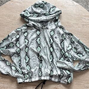 Cropped Snake Print Hooded Sun Shirt